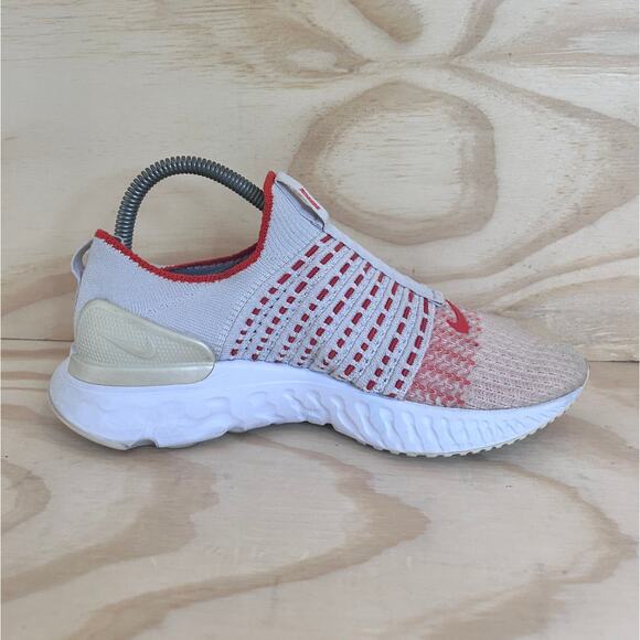 Nike -React Phantom Run Flyknit 2 -Running -White/Red -Women's -7.5 - DH0130-600 - Picture 5 of 9